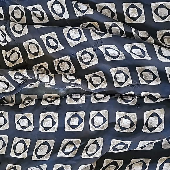 AWESOME SUMMIT SILK BUTTON DOWN SHIRT - Picture 7 of 8